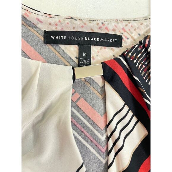 White HouseĀ Black Market Printed Layer Halter TopāMedium - Picture 3 of 4